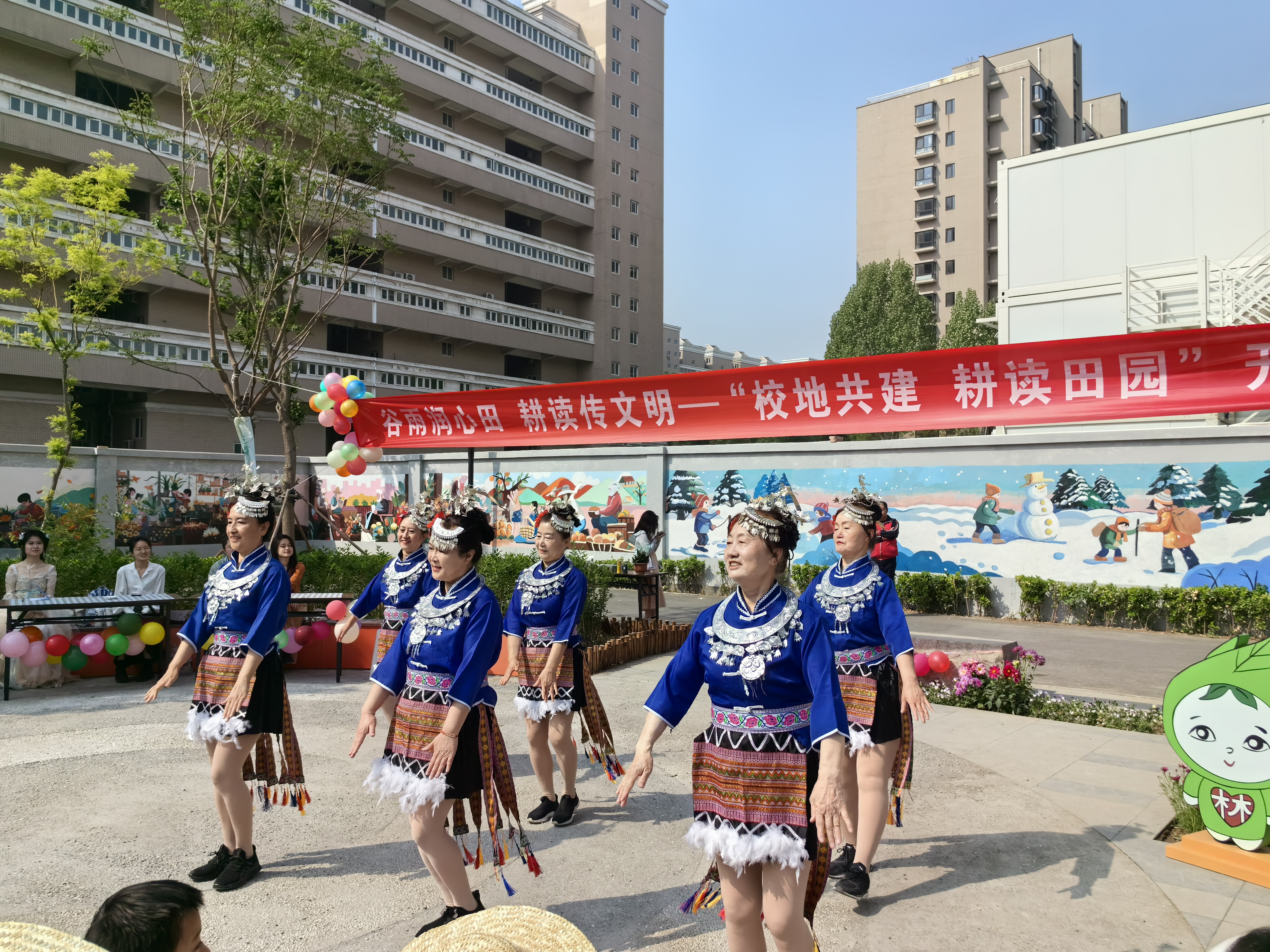 林苑舞蹈队舞蹈.jpg