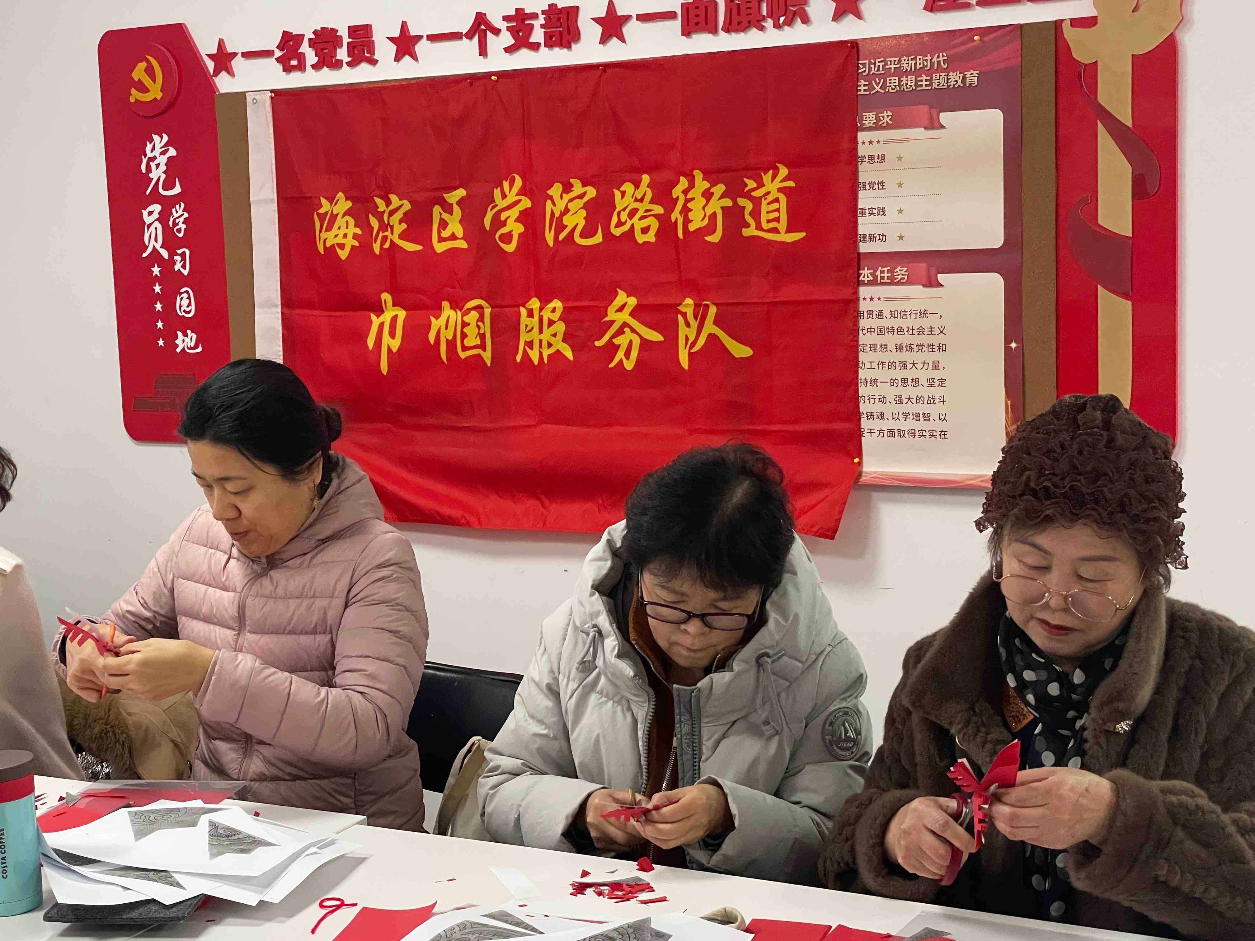 20241204 手工组活动3.jpg